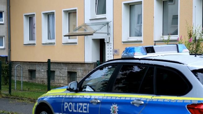 Frau und Tochter ermordet: 56-Jähriger auf der Flucht